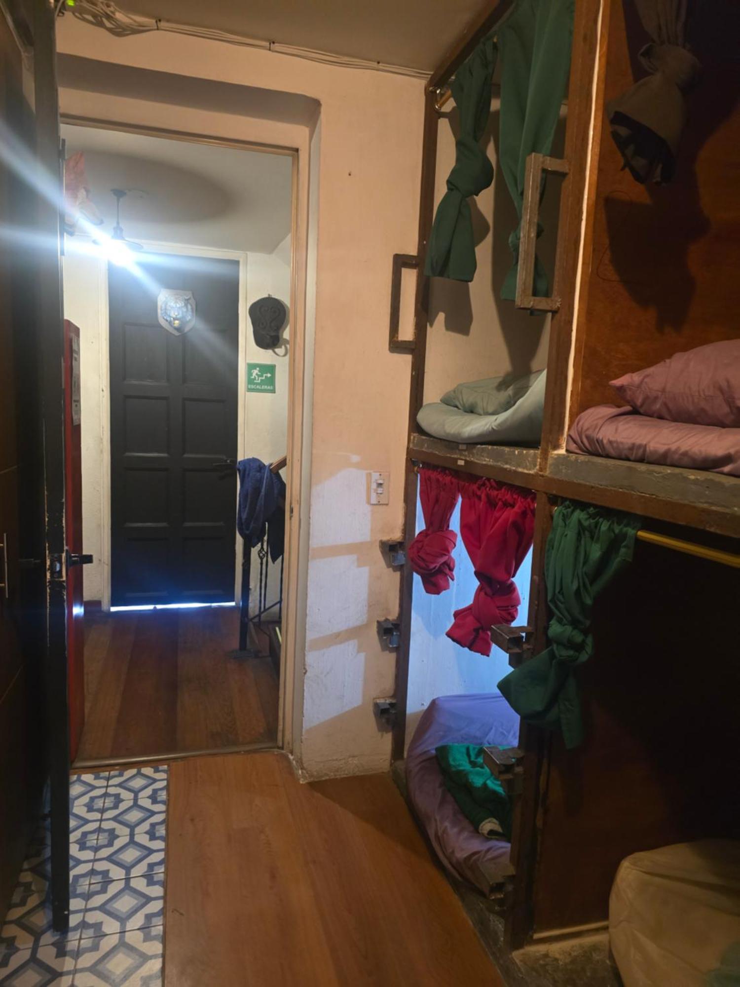 Portelli Hostal Zona G- Para Extranjeros ボゴタ エクステリア 写真