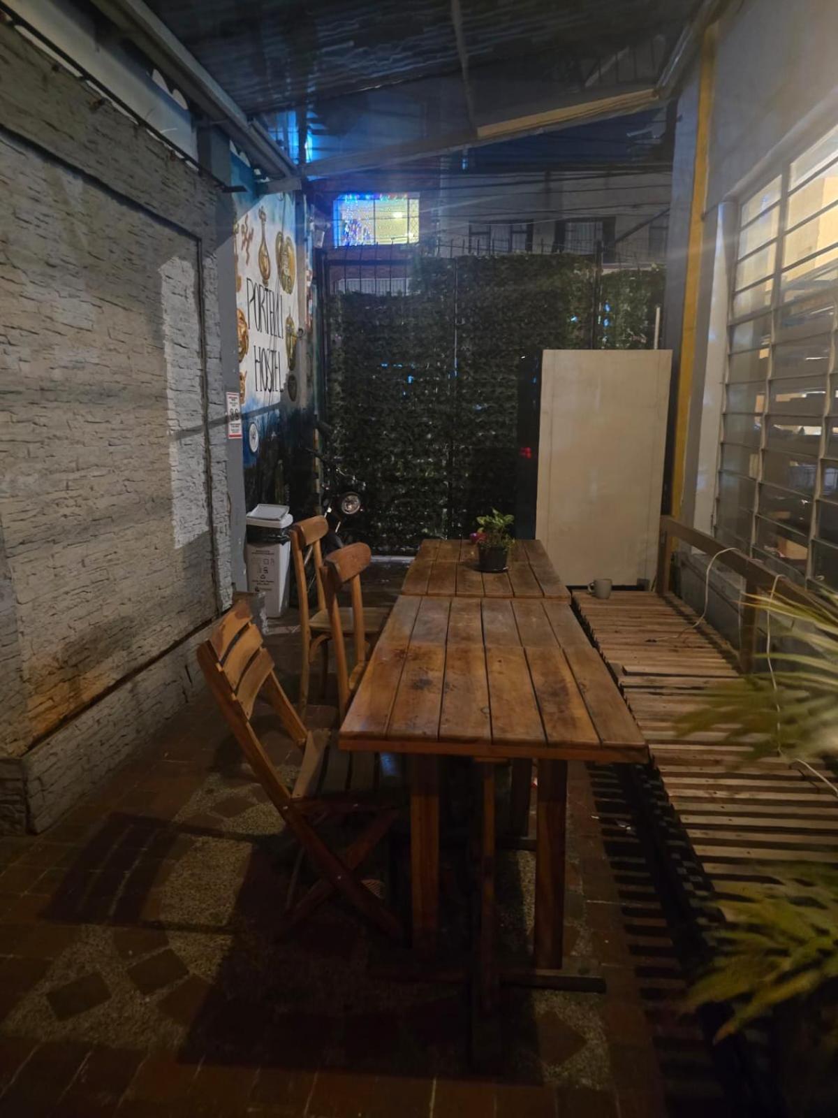 Portelli Hostal Zona G- Para Extranjeros ボゴタ エクステリア 写真