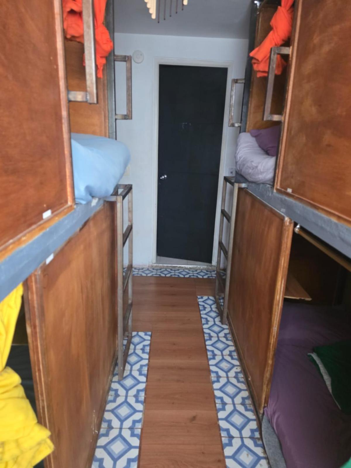 Portelli Hostal Zona G- Para Extranjeros ボゴタ エクステリア 写真